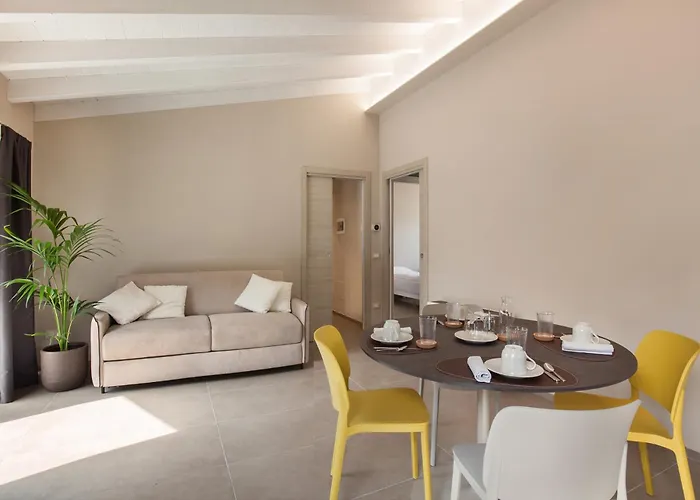 Carlotta Apartament Lazise