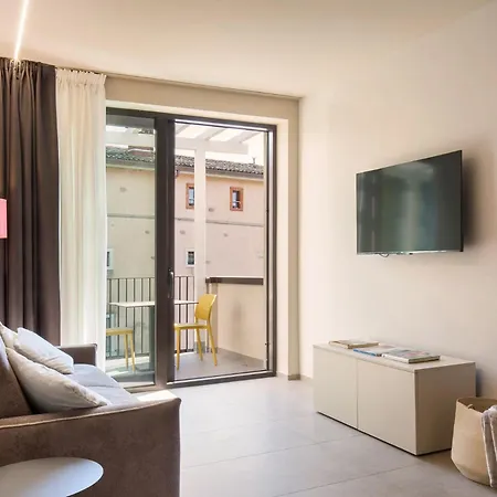 Carlotta Appartement *