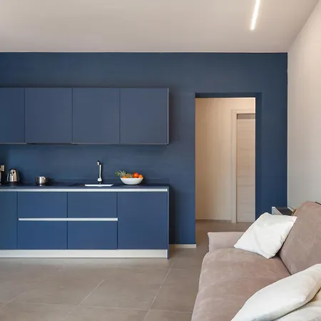 Carlotta Appartement *